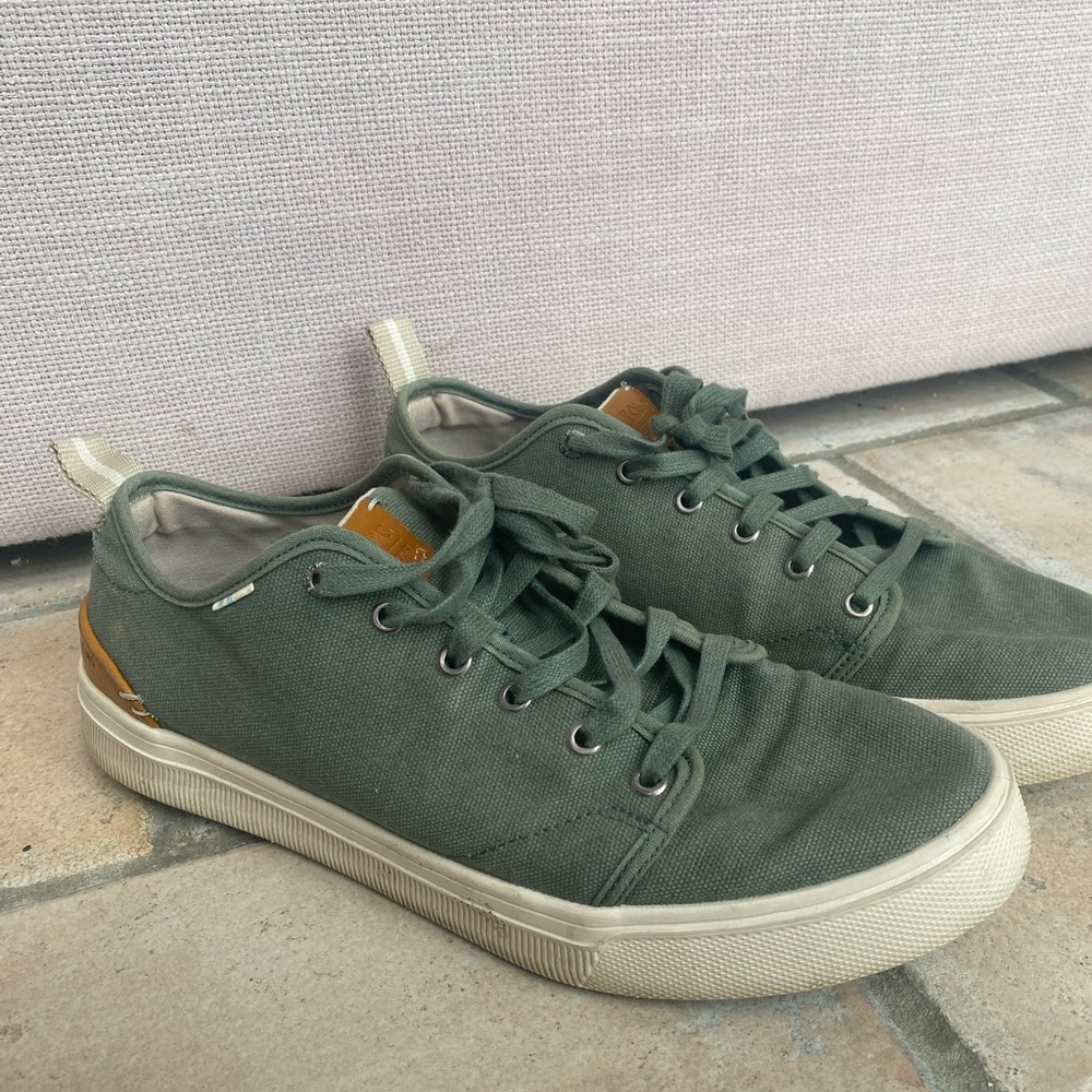 TOMS Men's Green Casual Shoes - Picture 5 of 7